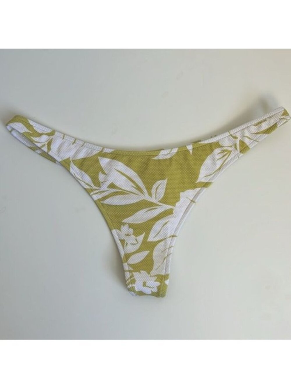 LSPACE Rylee Bikini Bottom - L - Picture 2 of 5